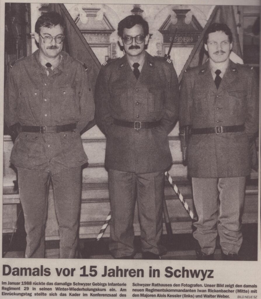 die Regimentskommandanten
Schwyzer Zeitung, 2003, Ze31
