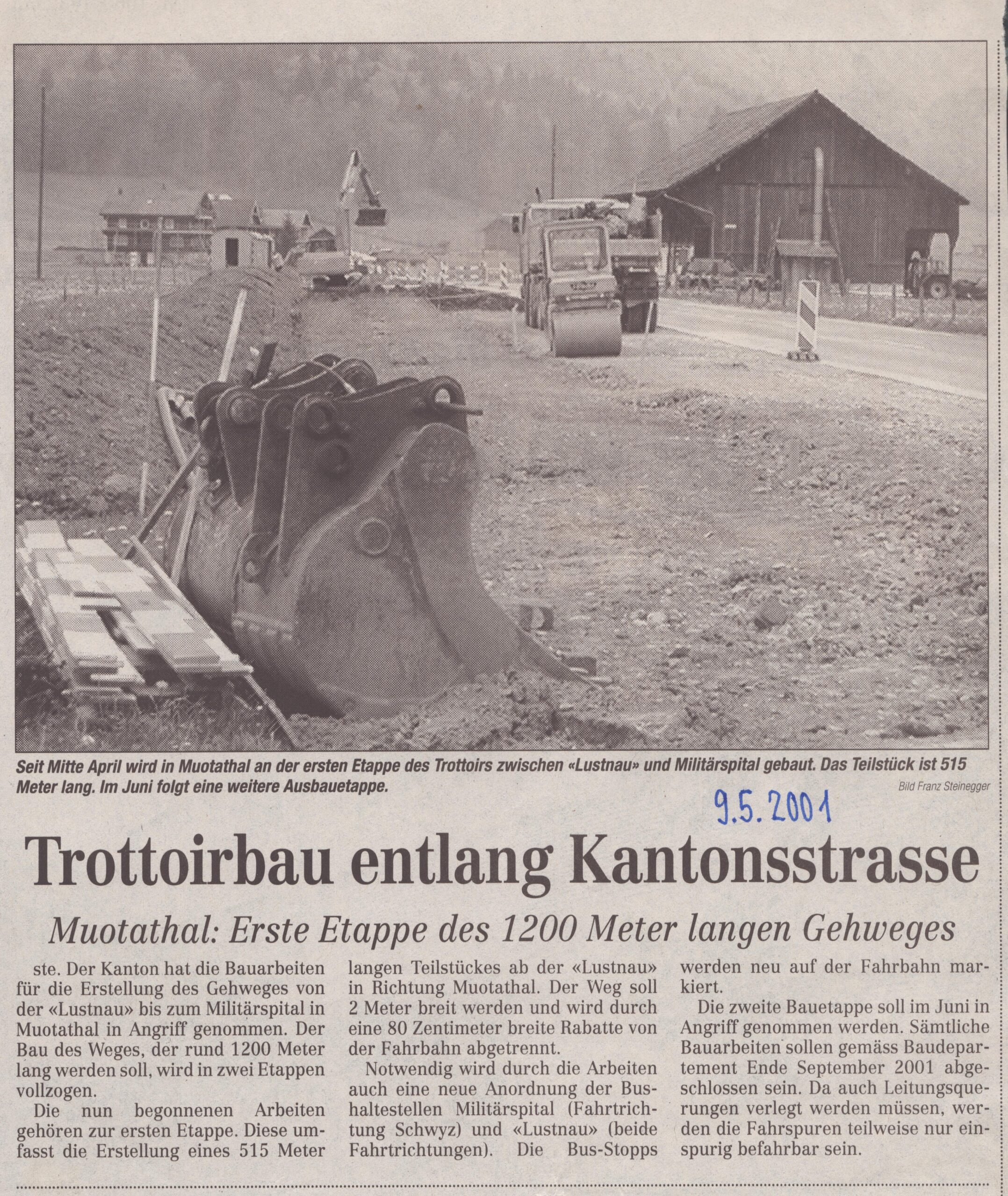 Trottoir Muotathal
Franz Steinegger, Bote der Urschweiz, 2001, Ze307